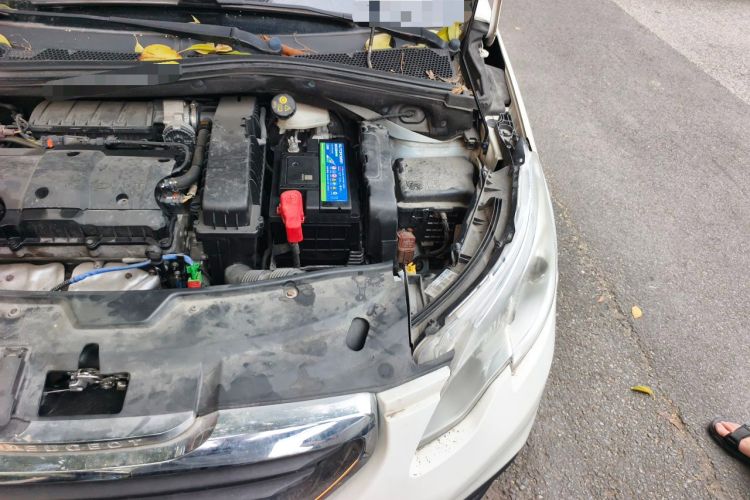 Used Peugeot 2008 2014 1.6L Automatic Trend Edition Engine Bay Left