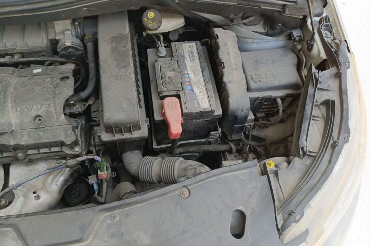 Used Peugeot 2008 2014 1.6L Automatic Fashion Edition Engine Bay Left