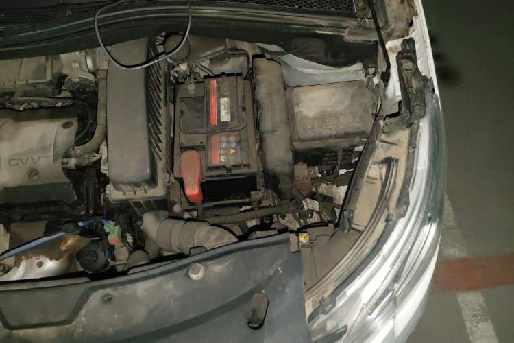 Used Peugeot 2008 2014 1.6L Automatic Fashion Edition Engine Bay Left