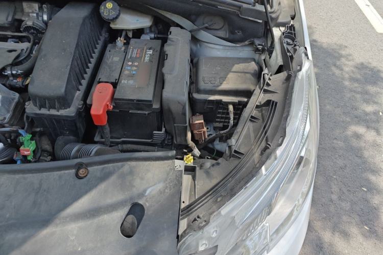 Used Peugeot 2008 2014 1.6L Automatic Fashion Edition Engine Bay Left