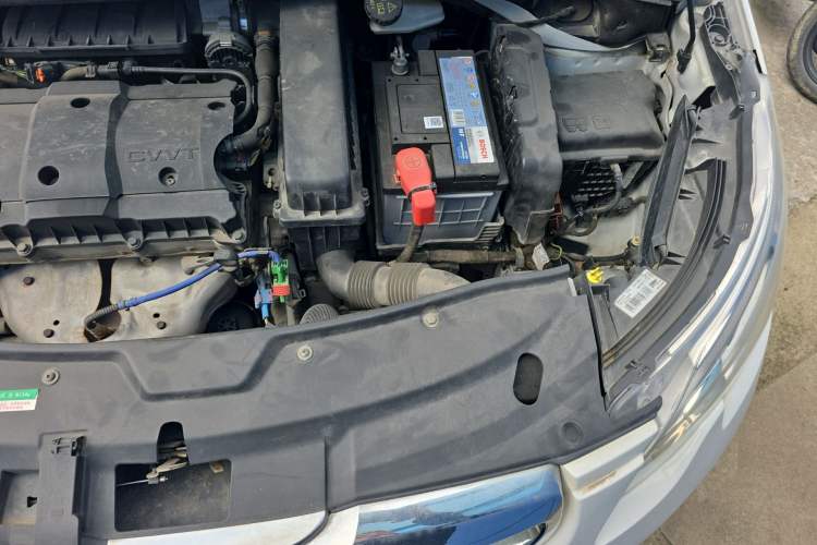 Used Peugeot 2008 2014 1.6L Automatic Fashion Edition Engine Bay Left