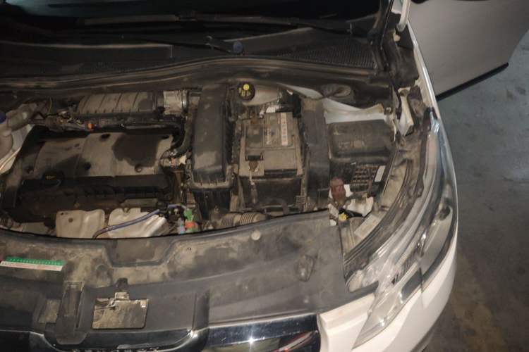 Used Peugeot 2008 2014 1.6L Automatic Trend Edition Engine Bay Left