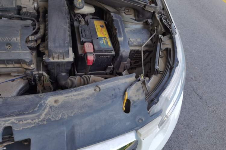 Used Peugeot 2008 2014 1.6L Automatic Fashion Edition Engine Bay Left