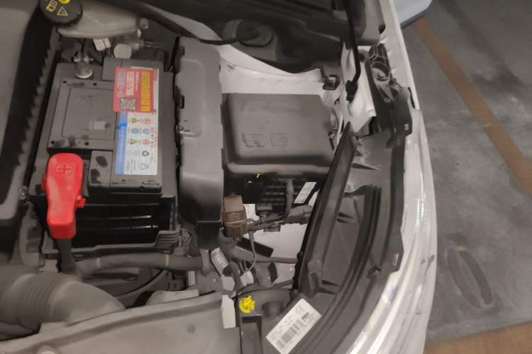 Used Peugeot 2008 2014 1.6L Manual Fashion Edition Engine Bay Left