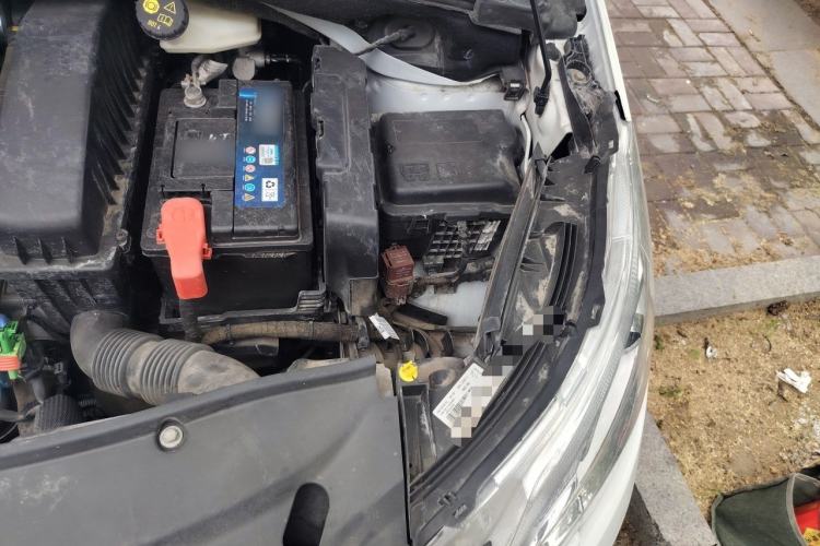 Used Peugeot 2008 2014 1.6L Manual Trend Edition Engine Bay Left