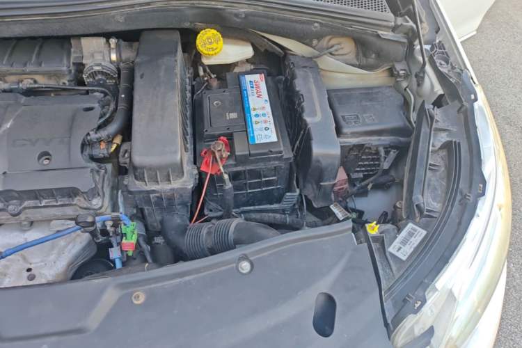 Used Peugeot 2008 2014 1.6L Automatic Fashion Edition Engine Bay Left