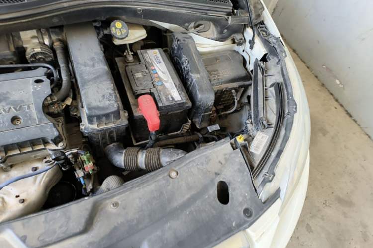 Used Peugeot 2008 2014 1.6L Manual Fashion Edition Engine Bay Left