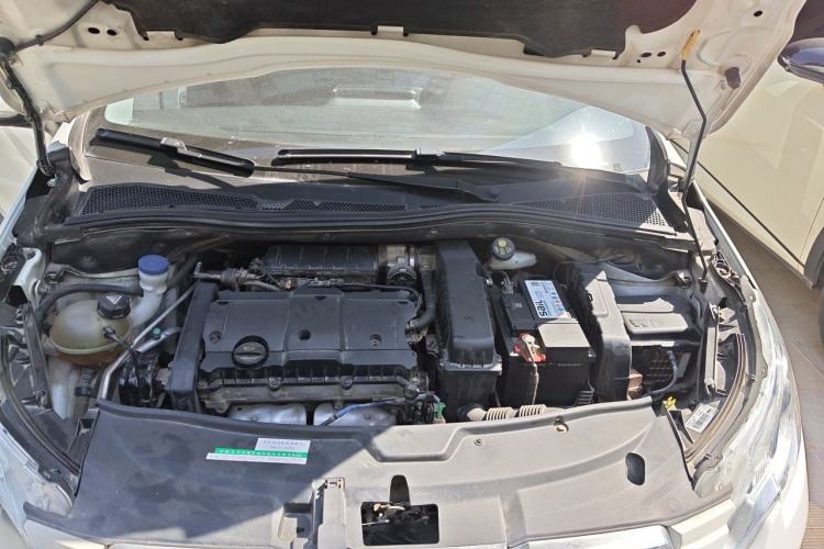 Used Peugeot 2008 2014 1.6L Automatic Fashion Edition Engine Bay