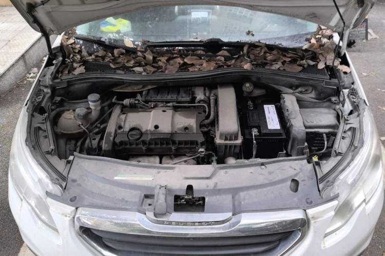 Used Peugeot 2008 2014 1.6L Automatic Trend Edition Engine Bay