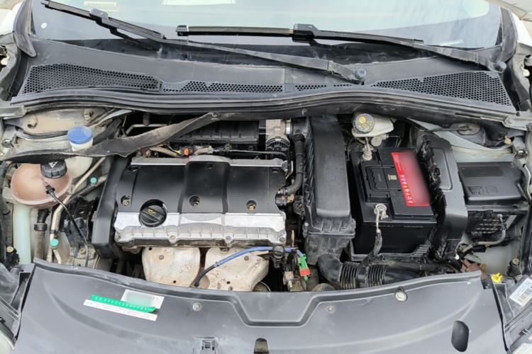 Used Peugeot 2008 2014 1.6L Automatic Trend Edition Engine Bay