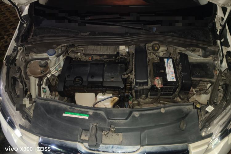 Used Peugeot 2008 2014 1.6L Automatic Navigation Edition Engine Bay