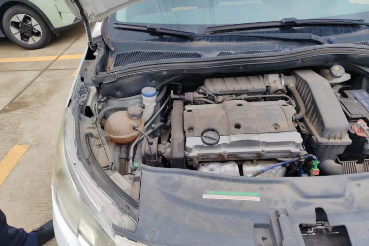 Used Peugeot 2008 2014 1.6L Automatic Fashion Edition Engine Bay Right