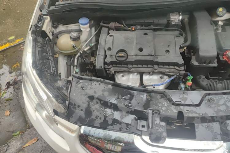 Used Peugeot 2008 2014 1.6L Automatic Fashion Edition Engine Bay Right