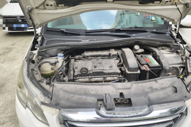 Used Peugeot 2008 2014 1.6L Automatic Trend Edition Engine Bay Right