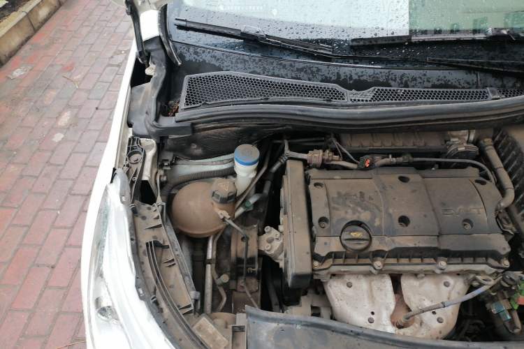 Used Peugeot 2008 2014 1.6L Manual Trend Edition Engine Bay Right