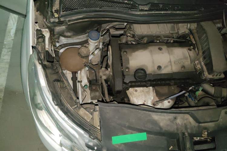 Used Peugeot 2008 2014 1.6L Automatic Fashion Edition Engine Bay Right