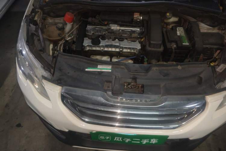 Used Peugeot 2008 2014 1.6L Automatic Fashion Edition Engine Bay Right