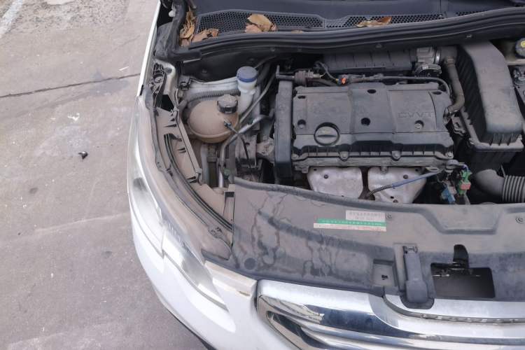 Used Peugeot 2008 2014 1.6L Manual Fashion Edition Engine Bay Right