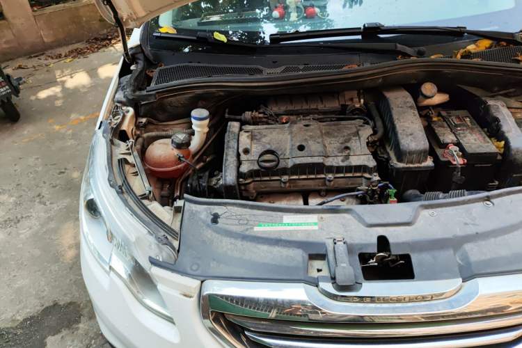 Used Peugeot 2008 2014 1.6L Manual Fashion Edition Engine Bay Right