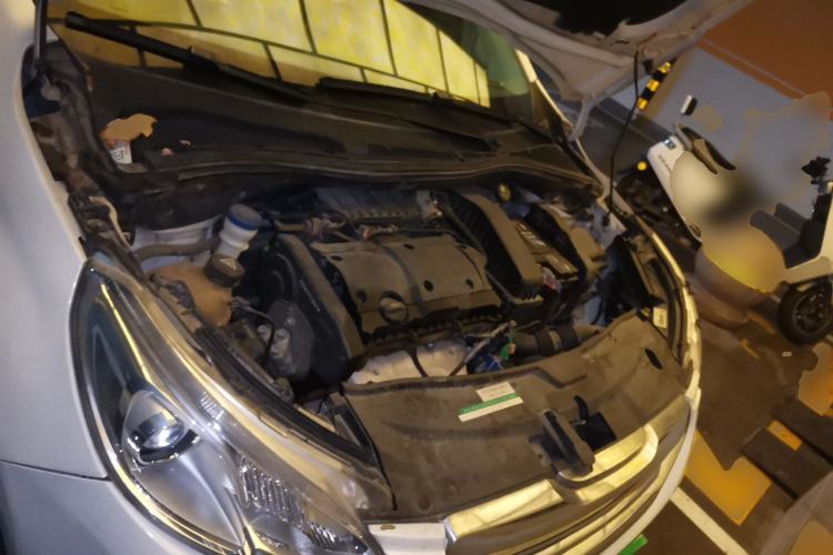 Used Peugeot 2008 2014 1.6L Automatic Trend Edition Engine Bay