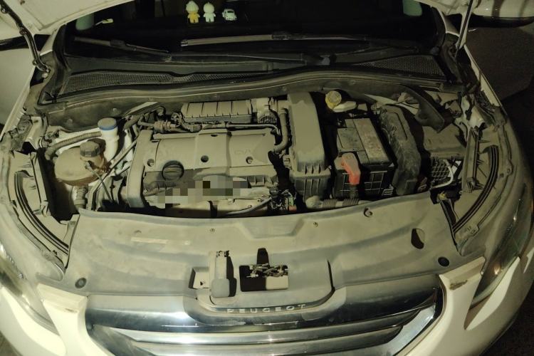 Used Peugeot 2008 2014 1.6L Manual Fashion Edition Engine Bay