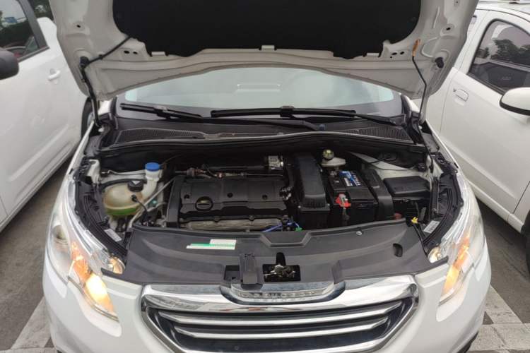 Used Peugeot 2008 2014 1.6L Automatic Fashion Edition Engine Bay