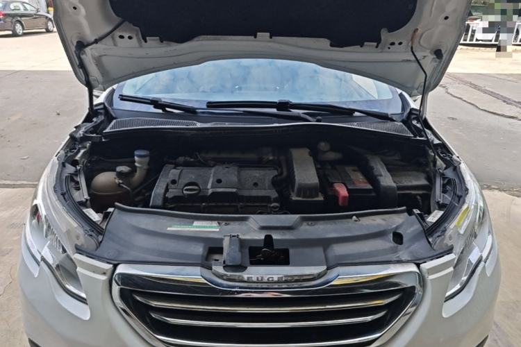 Used Peugeot 2008 2014 1.6L Automatic Fashion Edition Engine Bay