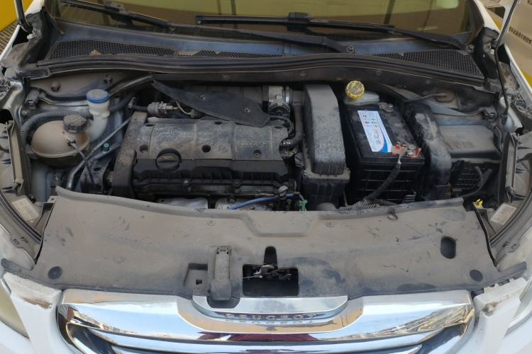 Used Peugeot 2008 2014 1.6L Automatic Fashion Edition Engine Bay