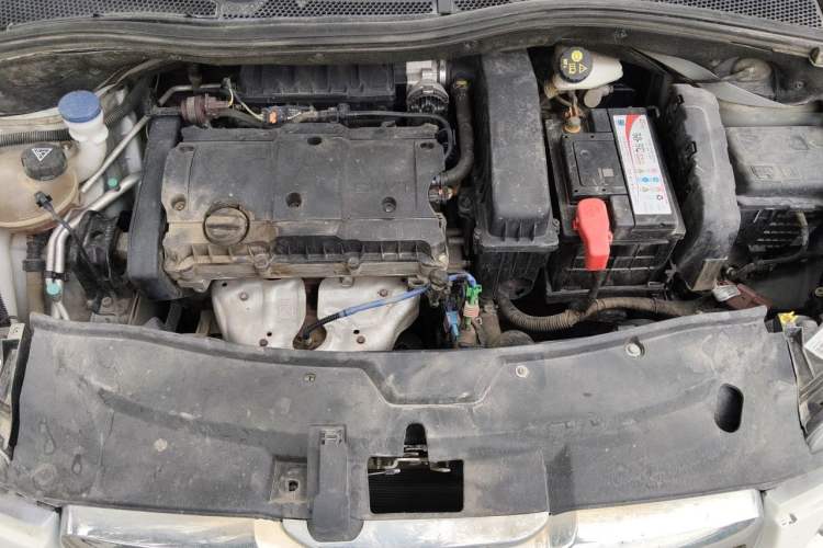 Used Peugeot 2008 2014 1.6L Manual Fashion Edition Engine Bay