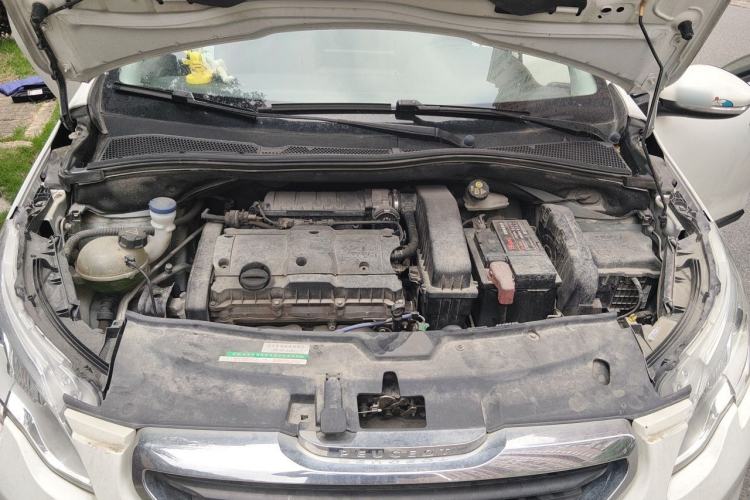 Used Peugeot 2008 2014 1.6L Automatic Trend Edition Engine Bay