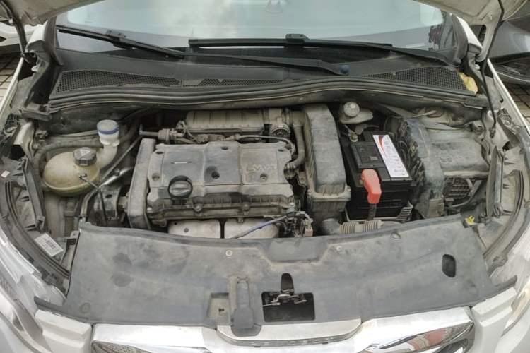 Used Peugeot 2008 2014 1.6L Automatic Fashion Edition Engine Bay