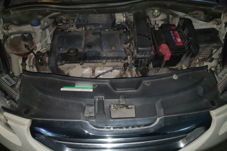 Used Peugeot 2008 2014 1.6L Automatic Fashion Edition Engine Bay