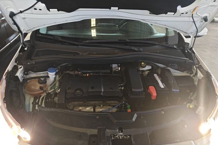 Used Peugeot 2008 2014 1.6L Automatic Fashion Edition Engine Bay