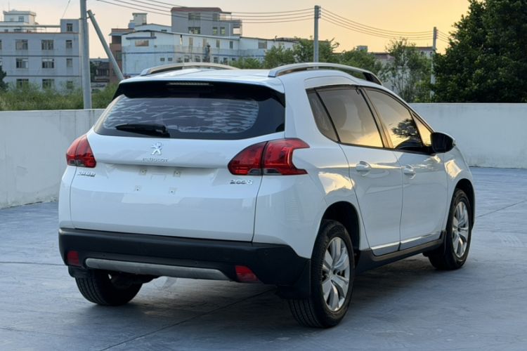 Used Peugeot 2008 2014 1.6L Automatic Fashion Edition Exterior 2