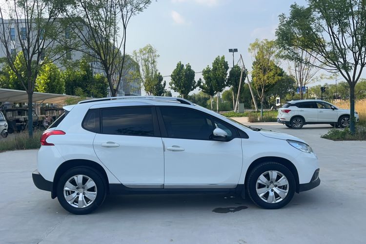 Used Peugeot 2008 2014 1.6L Automatic Fashion Edition Exterior 2