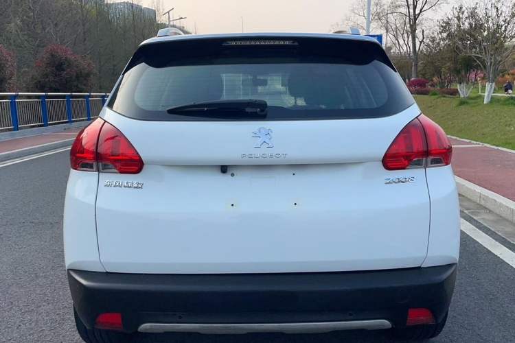 Used Peugeot 2008 2014 1.6L Automatic Fashion Edition Exterior 3