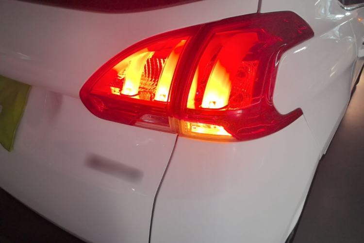 Used Peugeot 2008 2014 1.6L Automatic Trend Edition Exterior 3