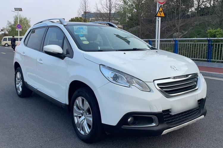Used Peugeot 2008 2014 1.6L Automatic Fashion Edition Exterior 4