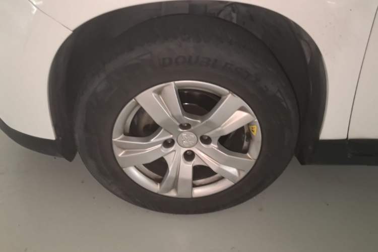 Used Peugeot 2008 2014 1.6L Automatic Trend Edition Exterior 4