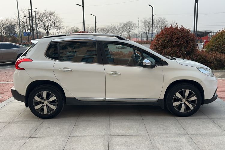 Used Peugeot 2008 2014 1.6L Automatic Navigation Edition Exterior 4