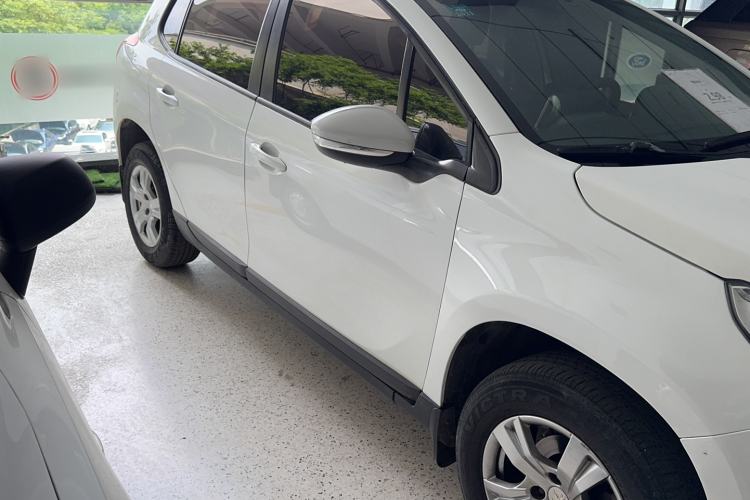 Used Peugeot 2008 2014 1.6L Automatic Trend Edition Exterior 4