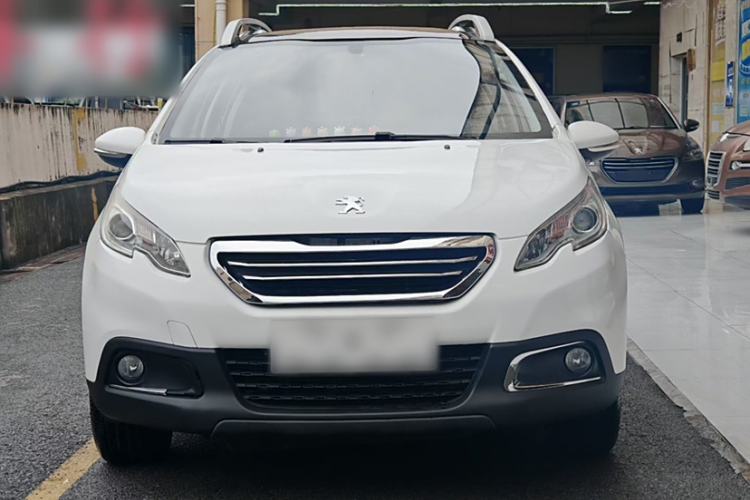 Used Peugeot 2008 2014 1.6L Manual Fashion Edition Exterior 5