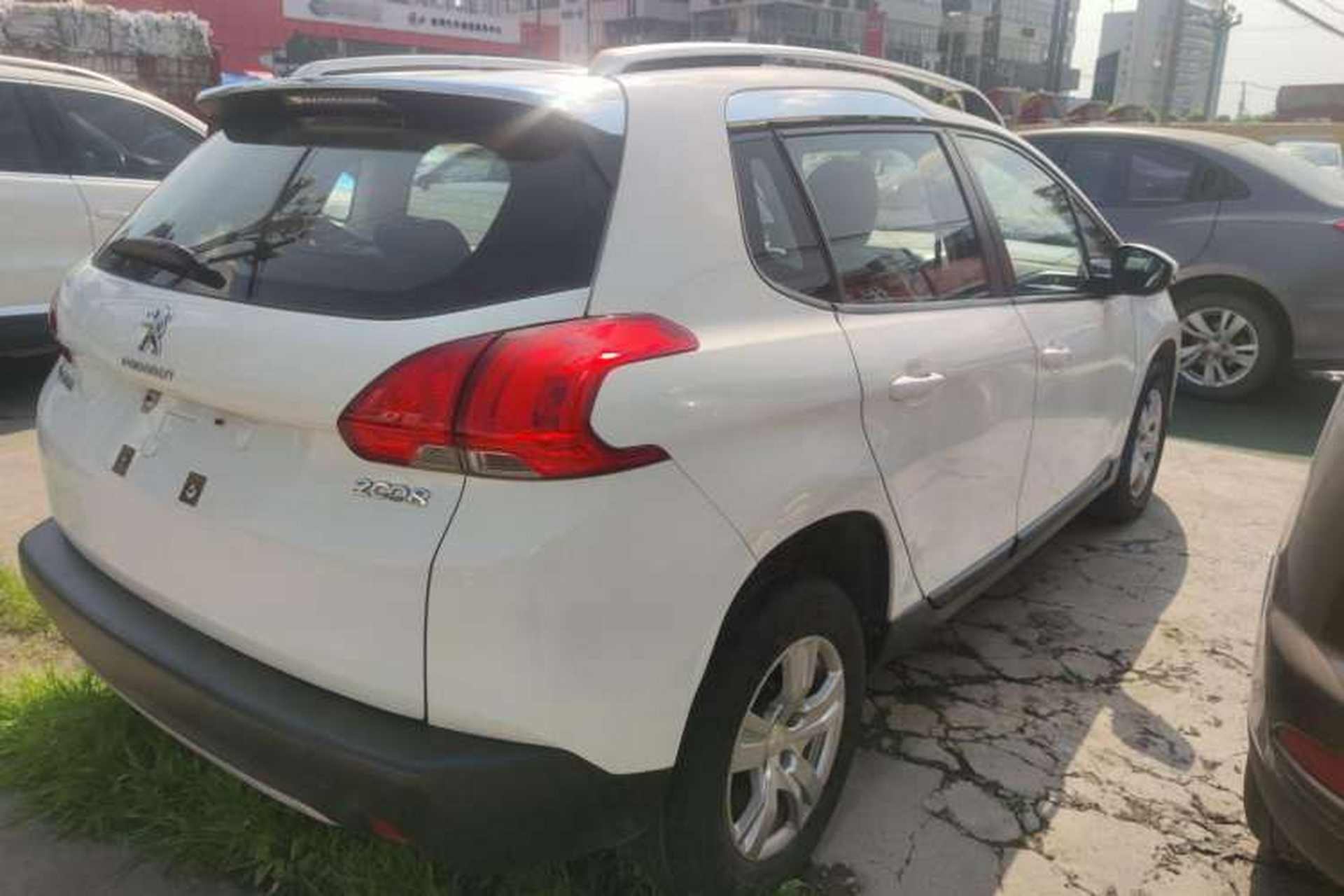 Used Peugeot 2008 2014 1.6L Automatic Trend Edition Exterior 5