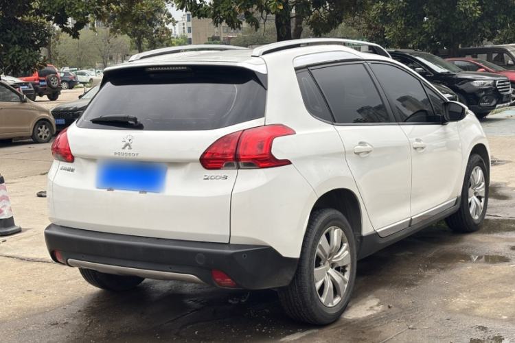 Used Peugeot 2008 2014 1.6L Manual Fashion Edition Exterior 5