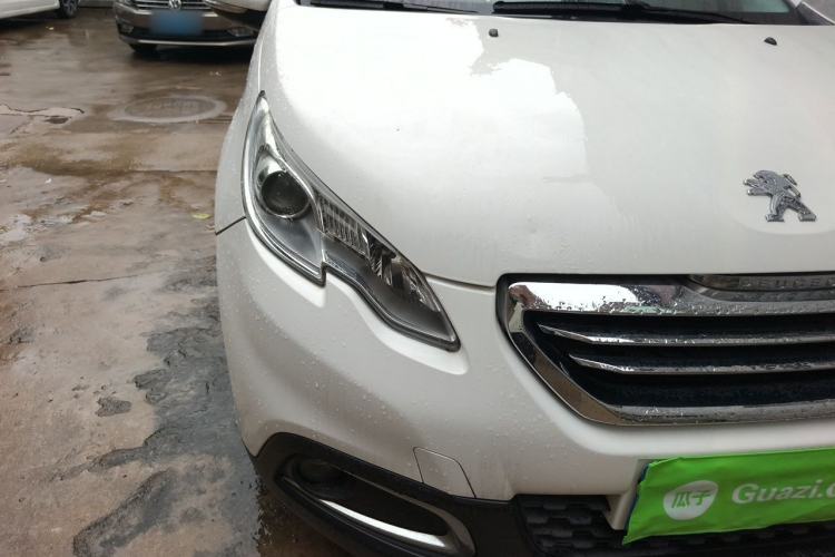 Used Peugeot 2008 2014 1.6L Automatic Fashion Edition Exterior 6