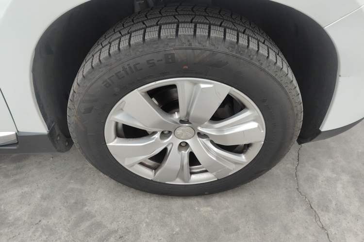 Used Peugeot 2008 2014 1.6L Automatic Fashion Edition Exterior 7