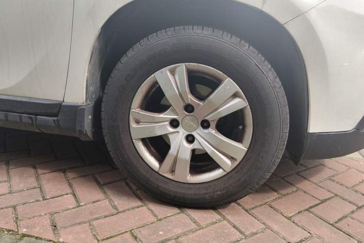 Used Peugeot 2008 2014 1.6L Automatic Trend Edition Exterior 7