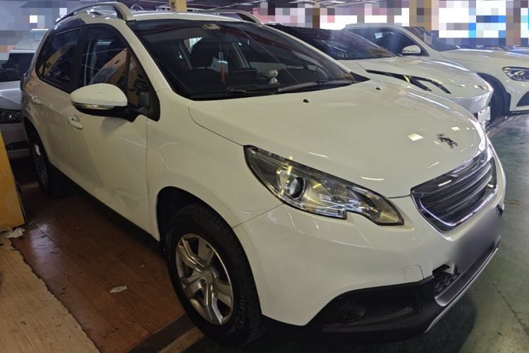 Used Peugeot 2008 2014 1.6L Automatic Trend Edition Front Right 45 Deg