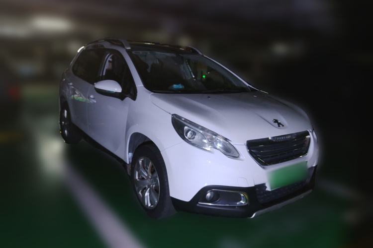Used Peugeot 2008 2014 1.6L Automatic Fashion Edition Front Right 45 Deg