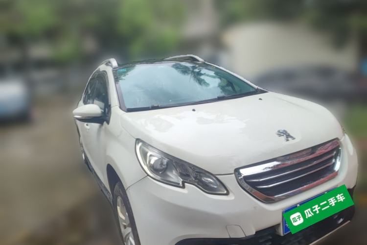 Used Peugeot 2008 2014 1.6L Automatic Fashion Edition Front Right 45 Deg